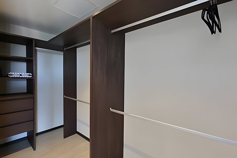 Hidalgo Residences 9B by Del Mar