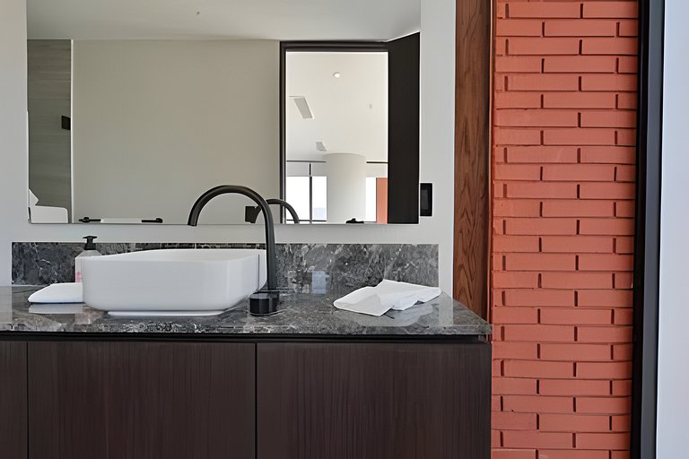 Hidalgo Residences 9B by Del Mar