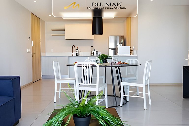 Garibaldi 905 by Del Mar