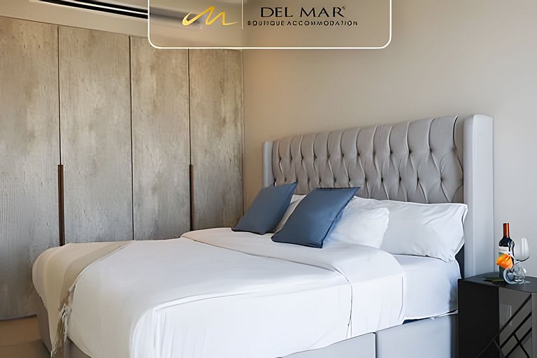 Garibaldi 905 by Del Mar