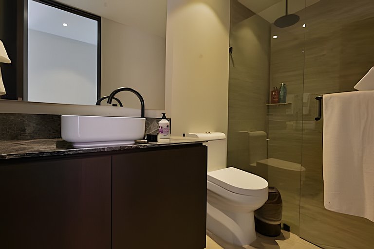 Hidalgo Residences 16B by Del Mar