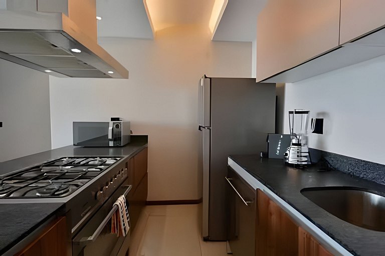 Urbania PHB Torre 100 by Del Mar