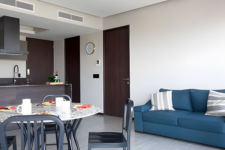 Hidalgo Residences 11G by Del Mar