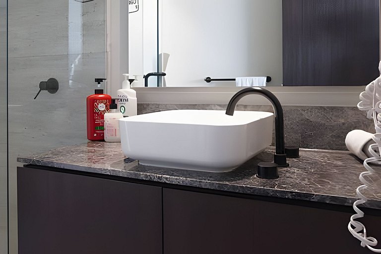 Hidalgo Residences 11G by Del Mar