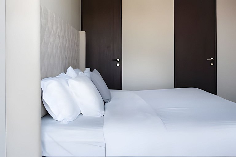 Hidalgo Residences 11G by Del Mar