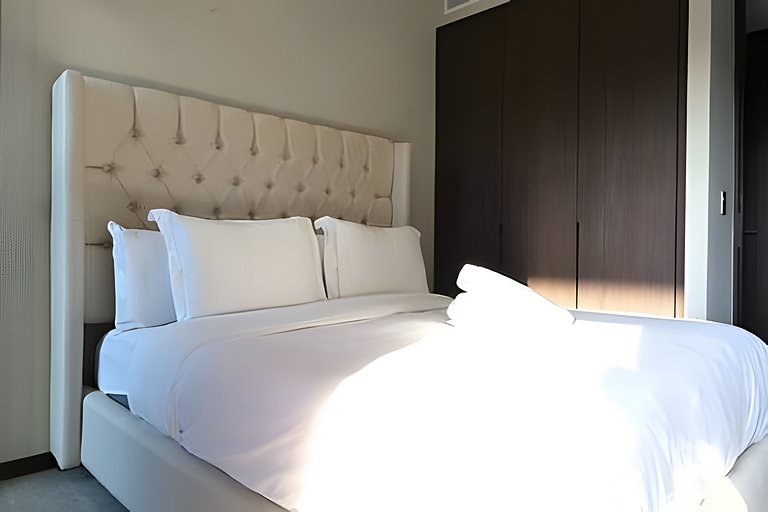 Hidalgo Residences 8C by Del Mar