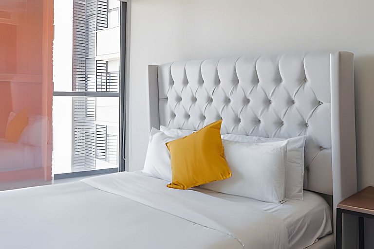 Hidalgo Residences 18D by Del Mar