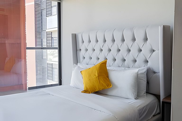 Hidalgo Residences 18D by Del Mar