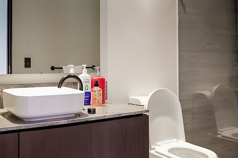 Hidalgo Residences 18D by Del Mar