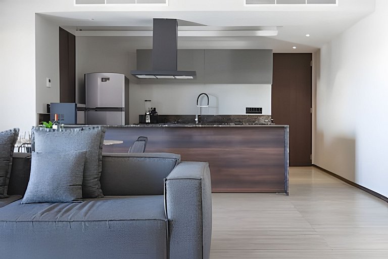 Hidalgo Residences 18D by Del Mar
