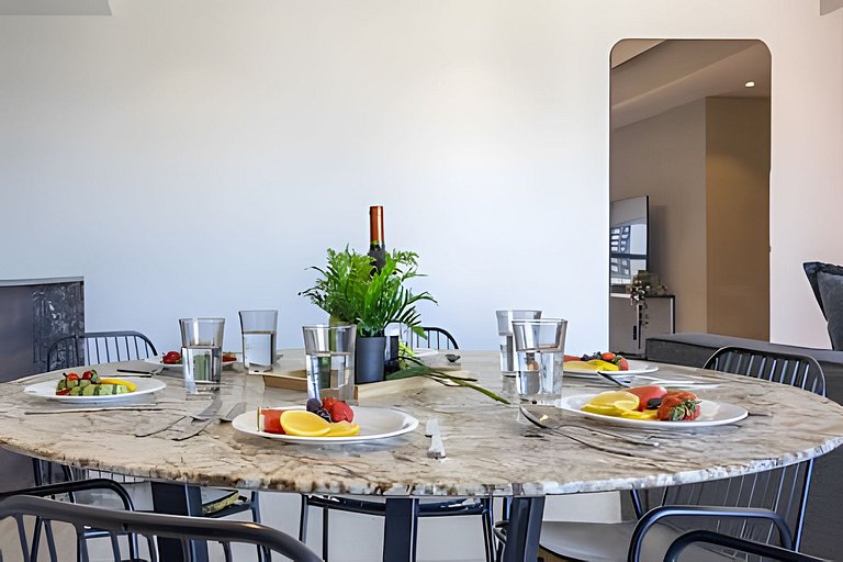 Hidalgo Residences 18D by Del Mar