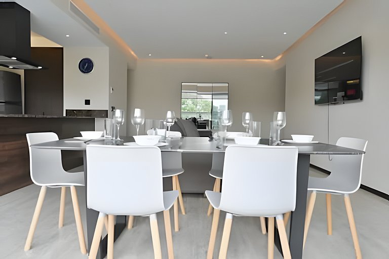 Hidalgo Residences 2E by Del Mar