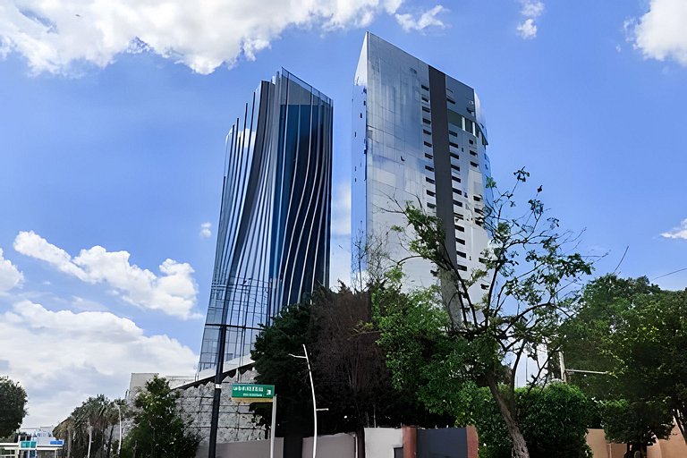 Pabellón 18B by Del Mar