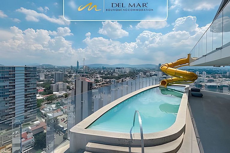 Garibaldi 305 by Del Mar