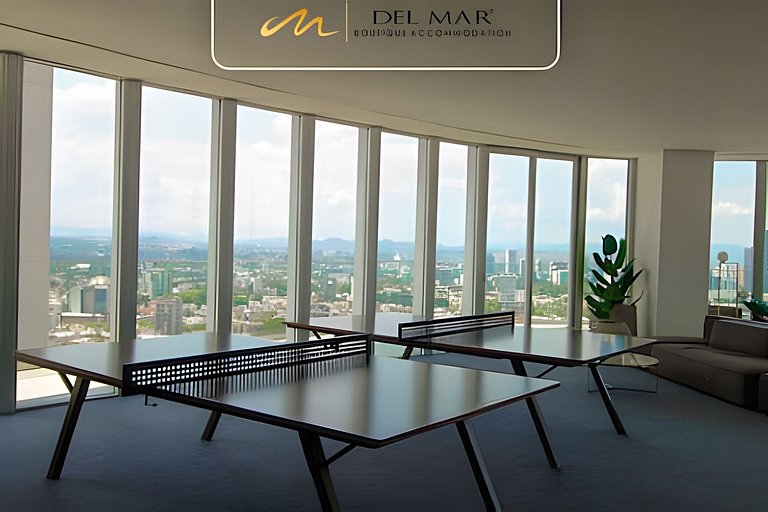 Garibaldi 305 by Del Mar