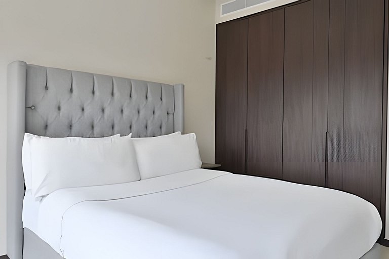 Hidalgo Residences 3E by Del Mar