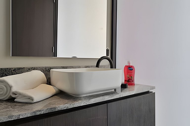 Hidalgo Residences 3E by Del Mar