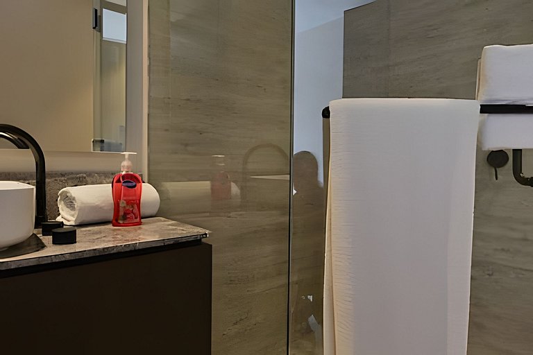 Hidalgo Residences 3E by Del Mar