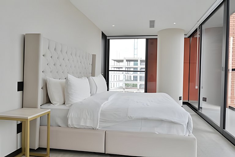 Hidalgo Residences 7D by Del Mar