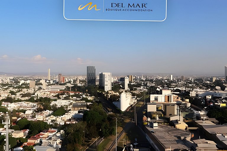 Urbania PHA Torre 100 by Del Mar