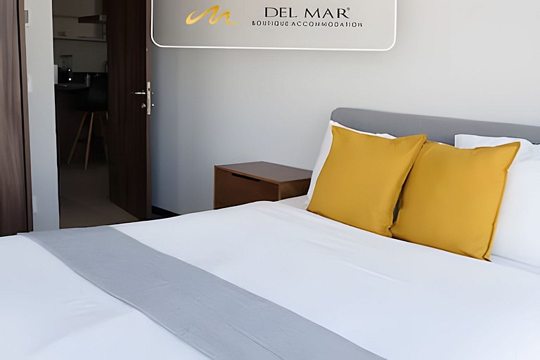 Urbania PHA Torre 100 by Del Mar