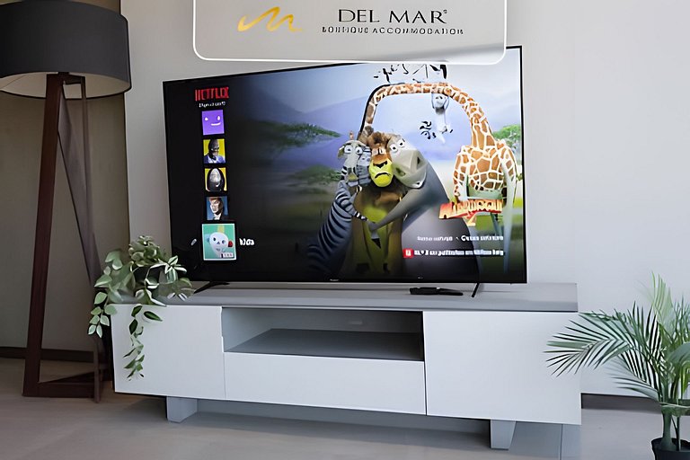 Urbania PHA Torre 100 by Del Mar