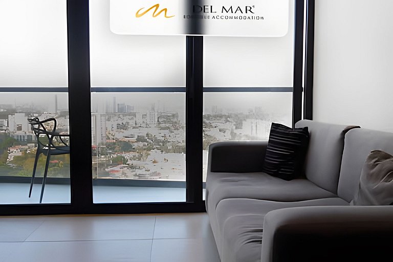Urbania PHA Torre 100 by Del Mar