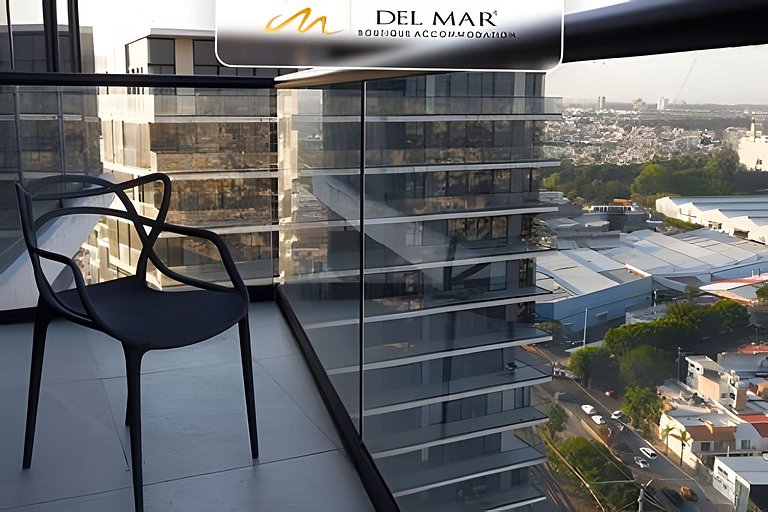 Urbania PHA Torre 100 by Del Mar
