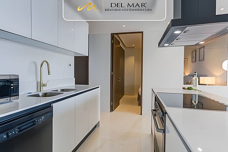Bolongo 310 by Del Mar