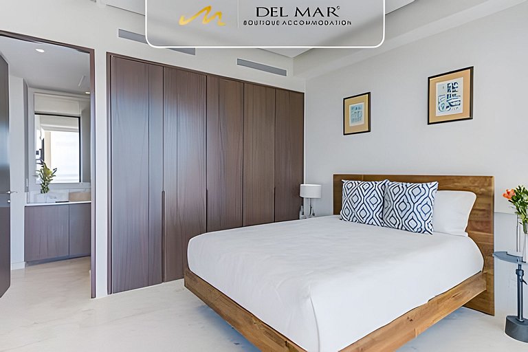 Bolongo 310 by Del Mar