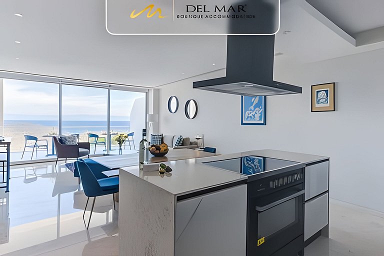 Bolongo 310 by Del Mar