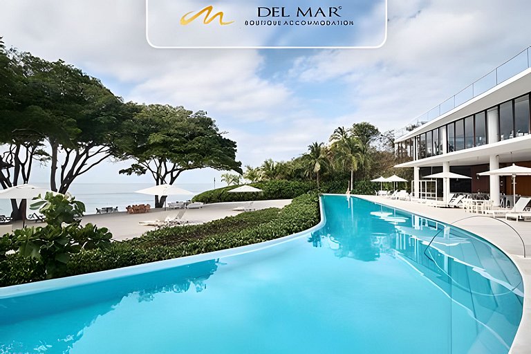 Bolongo 310 by Del Mar