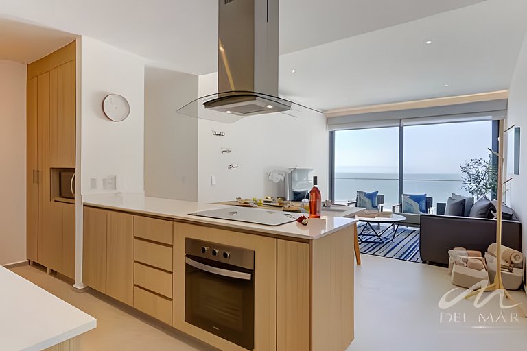 Aria Ocean 916 by Del Mar