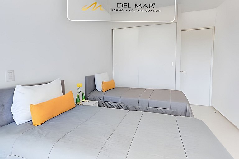 Aria 1012 by Del Mar
