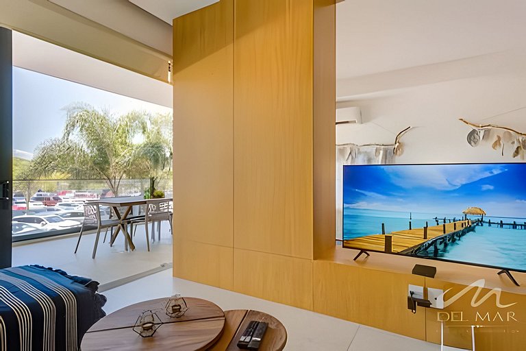 Aria Ocean 213 by Del Mar