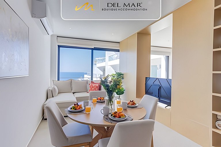 Aria 915 Del Mar by Del Mar