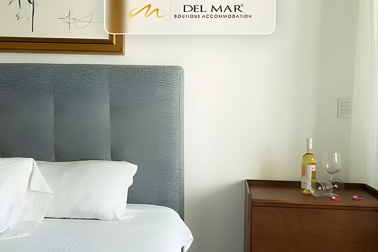 Aria 402 mar by Del Mar