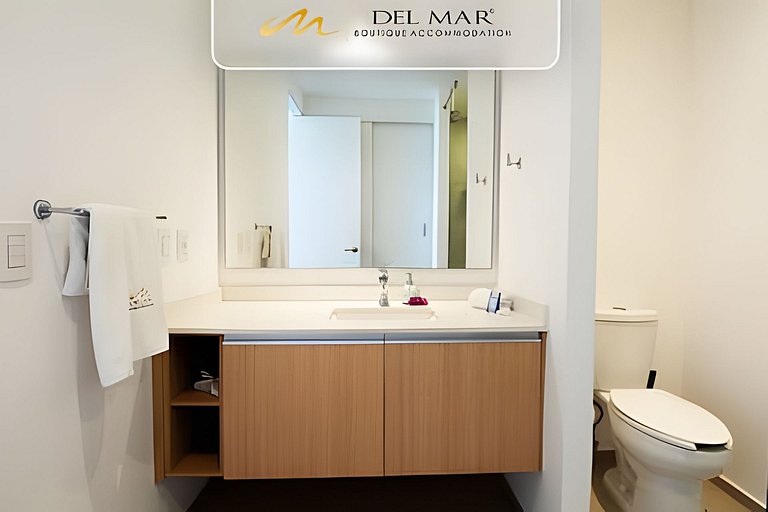Aria 402 mar by Del Mar