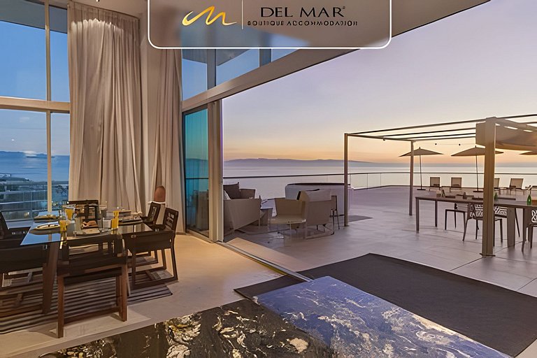 Peninsula 9r by Del Mar