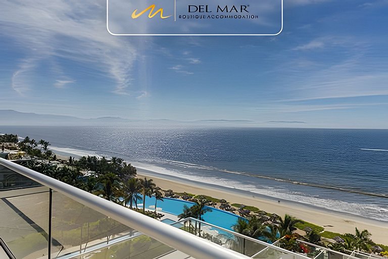 Peninsula 9r by Del Mar