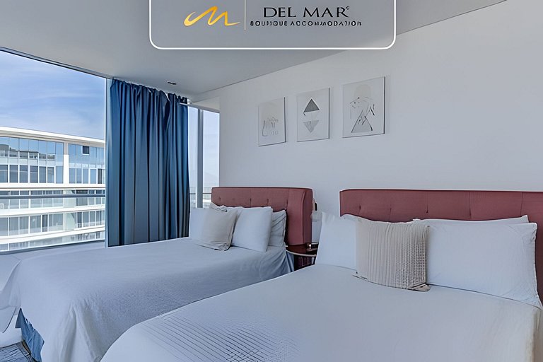 Peninsula 9r by Del Mar
