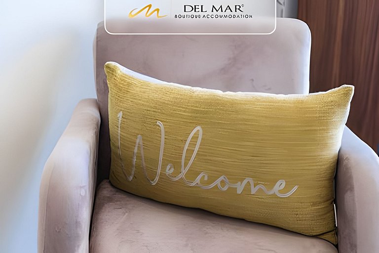 Ambar 303 by Del Mar