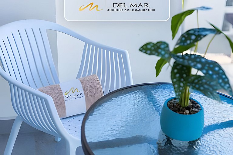 Ambar 303 by Del Mar