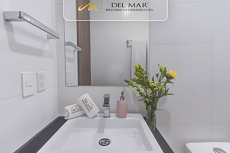 Ambar 303 by Del Mar