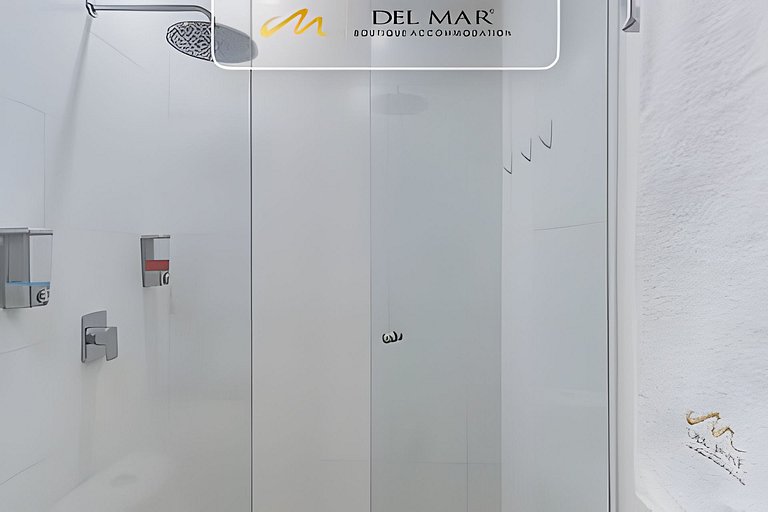 Ambar 303 by Del Mar