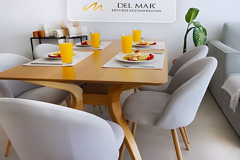 Aria Ocean 614 by Del Mar
