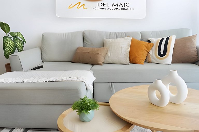 Aria Ocean 614 by Del Mar
