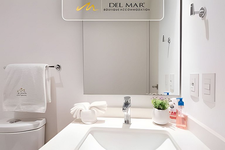 Aria Ocean 614 by Del Mar