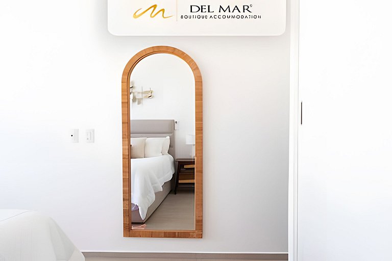 Aria Ocean 614 by Del Mar
