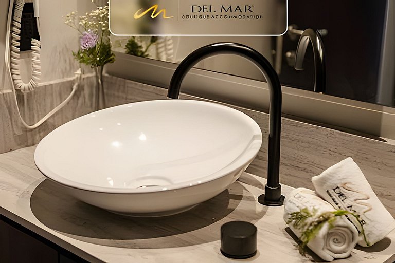 Narval 506 by Del Mar
